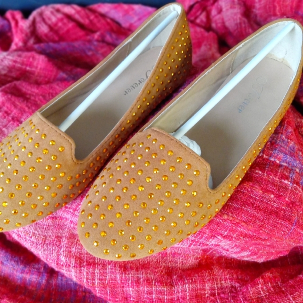 Women's Tan & Gold Stud Suade flats size 7